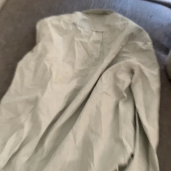 h&m button down - Picture 3 of 4